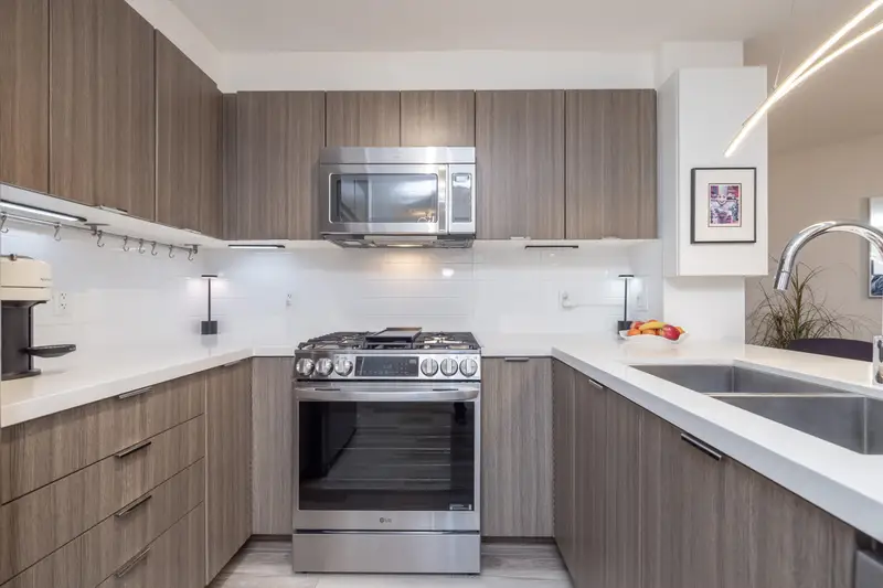 314 3323 151 STREET - photo 2 of 25