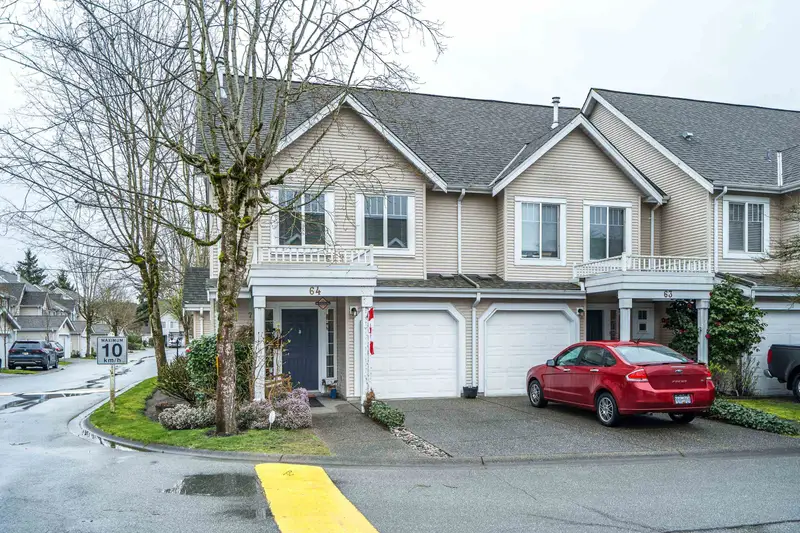 64 13499 92 AVENUE - photo 1 of 25