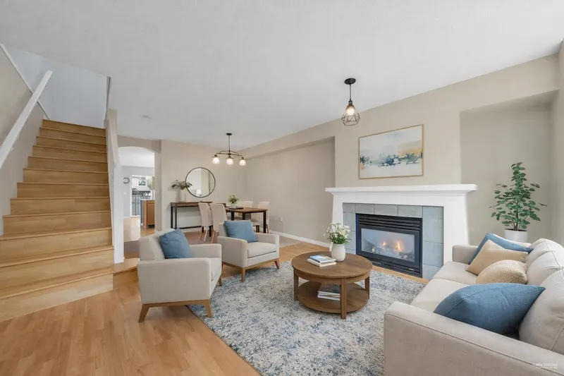 3306 NOEL DRIVE - photo 1 of 25