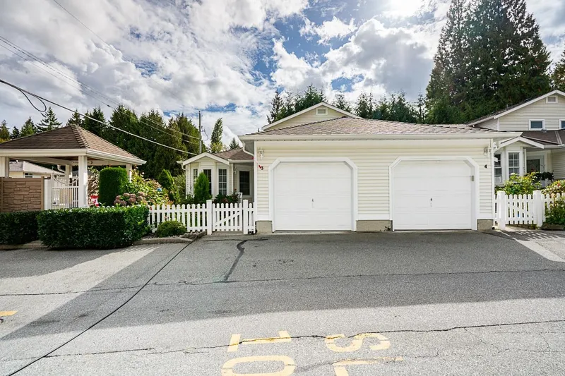 3 6537 138 STREET - photo 4 of 25