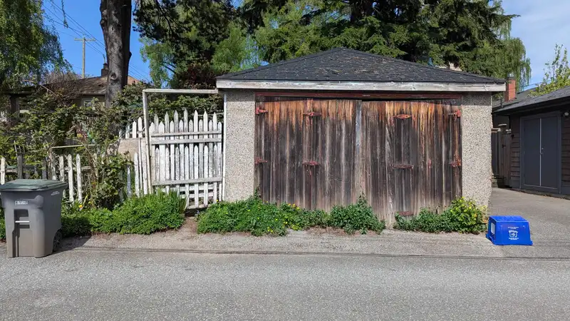 12 E 46TH AVENUE - photo 2 of 2