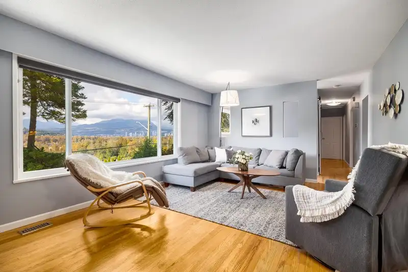 1580 SHAUGHNESSY STREET - photo 2 of 34
