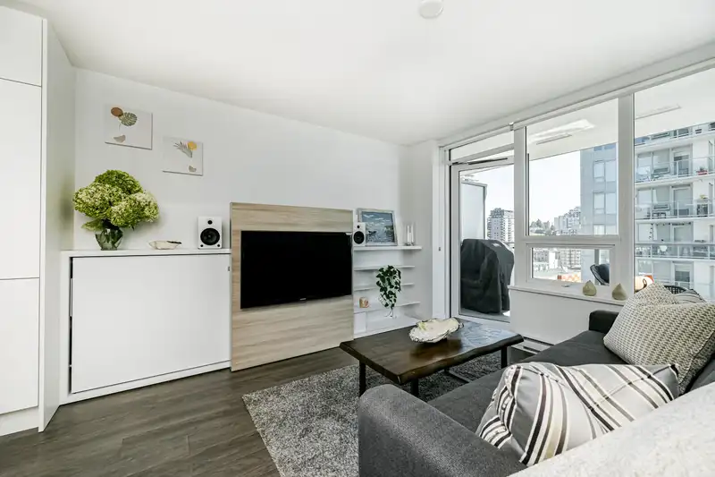 1306 988 QUAYSIDE DRIVE - photo 4 of 24