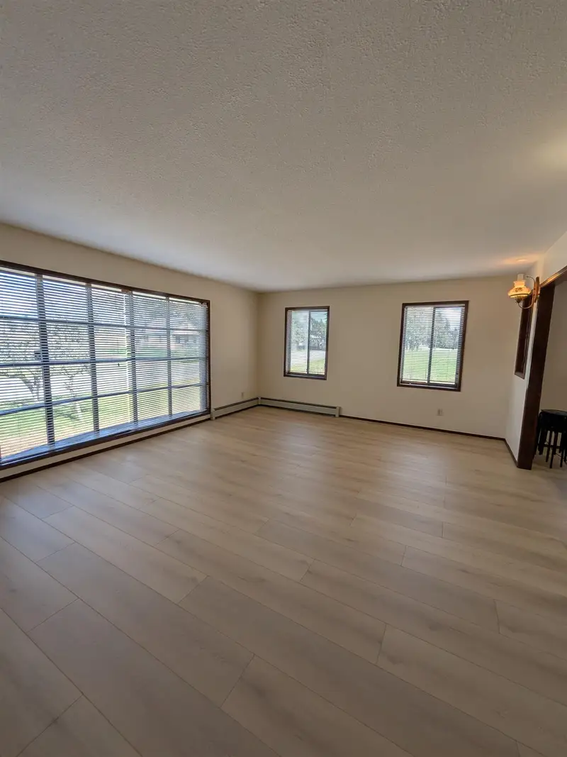 31286 KING ROAD - photo 4 of 25