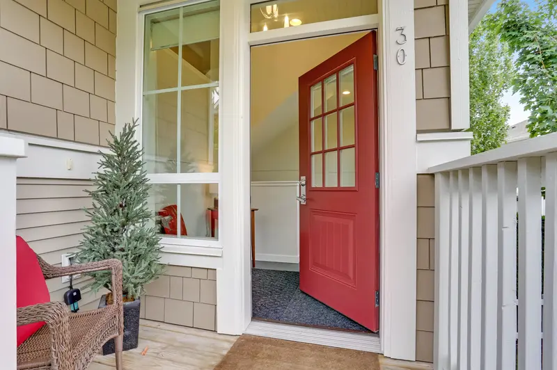 30 5510 ADMIRAL WAY - photo 2 of 25