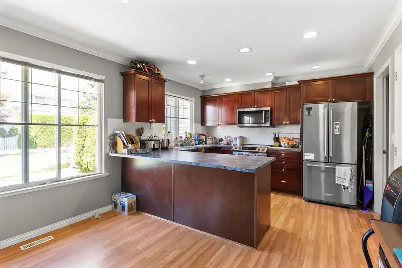 56 17097 64 AVENUE - photo 4 of 30