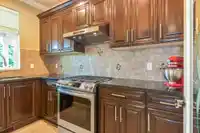 19698 71B AVENUE - thumbnail 7