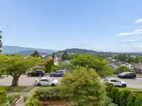 23 ELLESMERE AVENUE - thumbnail 28
