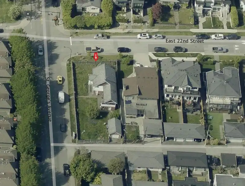 203 E 22ND STREET - photo 2 of 5