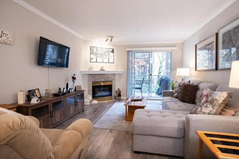 208 4758 53 STREET - photo 2 of 20
