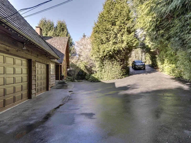 3904 WESTRIDGE AVENUE - photo 2 of 25