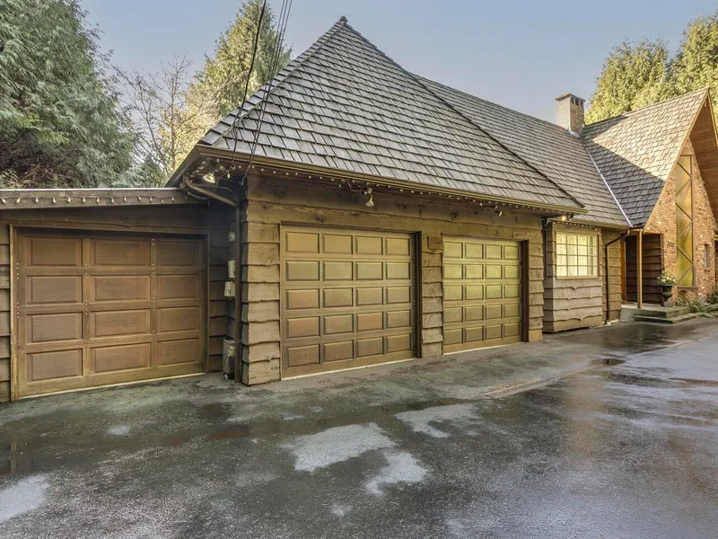 3904 WESTRIDGE AVENUE - photo 3 of 25