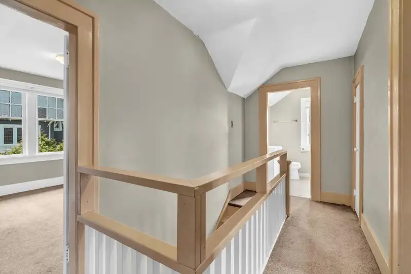 1775 CEDAR CRESCENT - photo 3 of 22