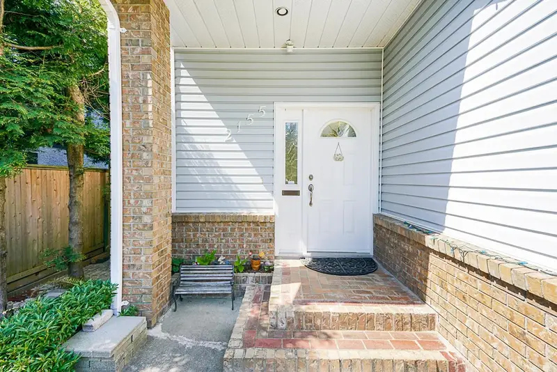 2155 156 STREET - photo 3 of 25