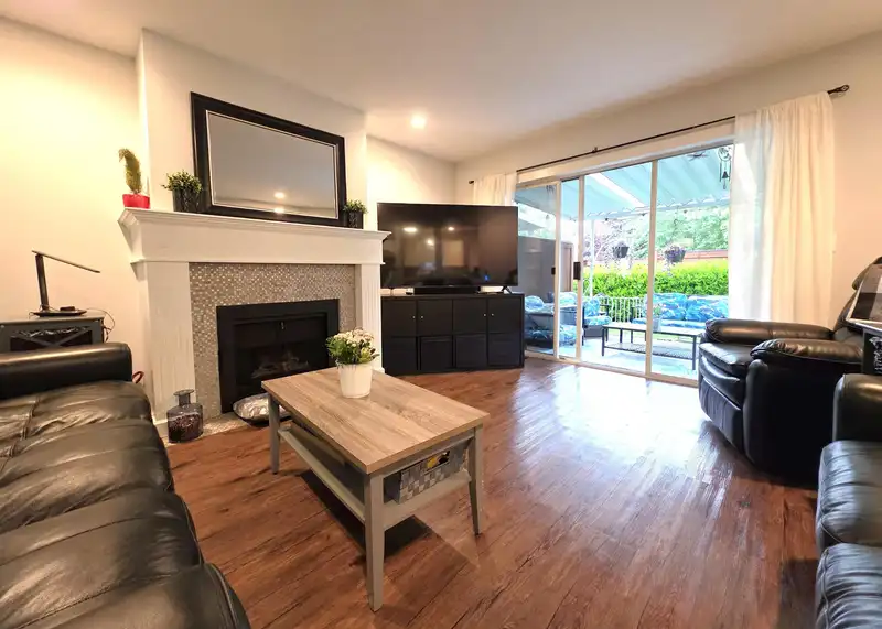 44 8889 212 STREET - photo 3 of 23