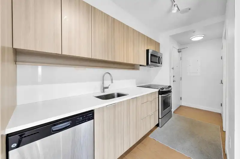 2709 13308 CENTRAL AVENUE - photo 4 of 28