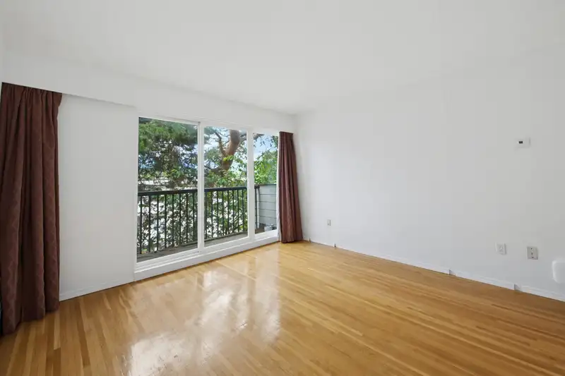 301 2125 W 2ND AVENUE - photo 2 of 35