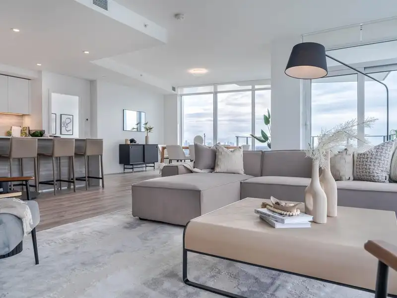 4606 680 QUAYSIDE DRIVE - photo 4 of 40