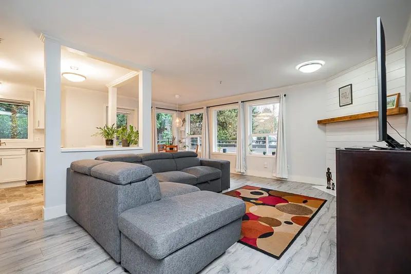 111 33708 KING ROAD - photo 3 of 25