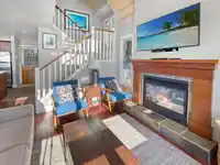10C 2315 MACKINNON ROAD - thumbnail 14