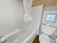 10C 2315 MACKINNON ROAD - thumbnail 21