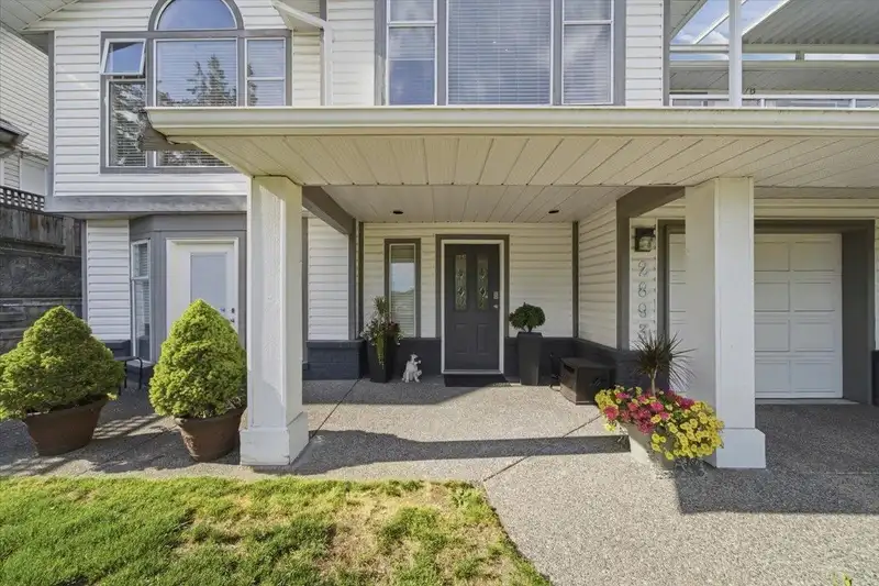 2893 DELAHAYE DRIVE - photo 4 of 40