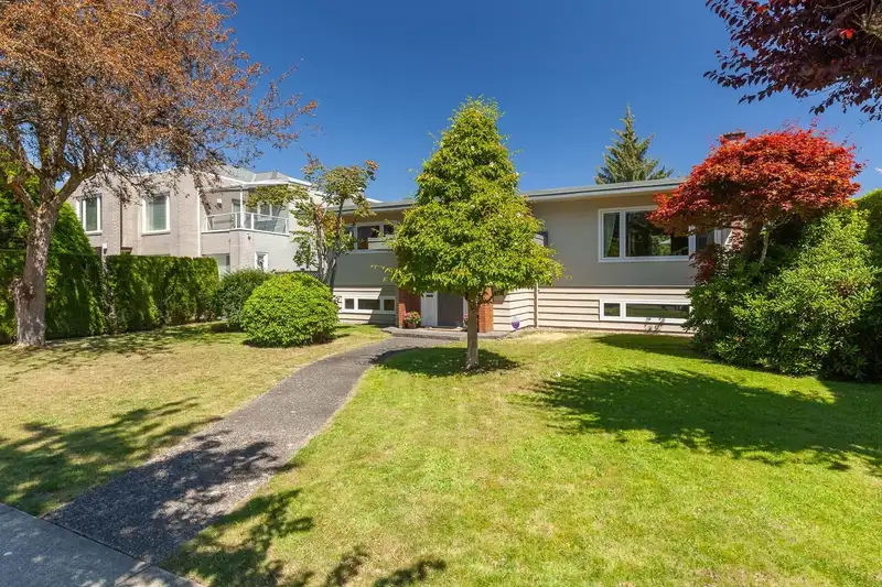 5588 WILLOW STREET - photo 2 of 32