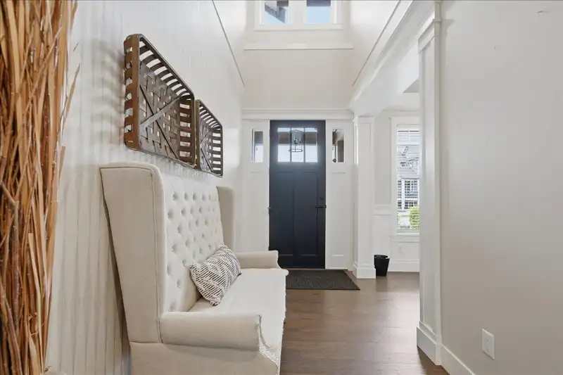 24766 100A AVENUE - photo 2 of 40