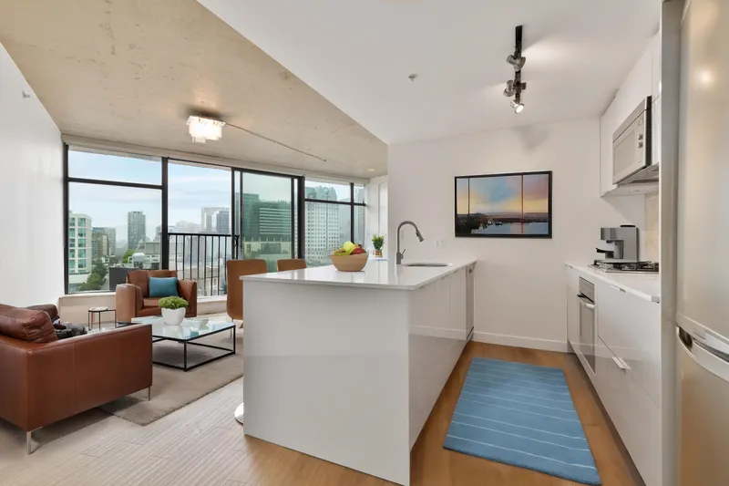 1808 128 W CORDOVA STREET - photo 2 of 24