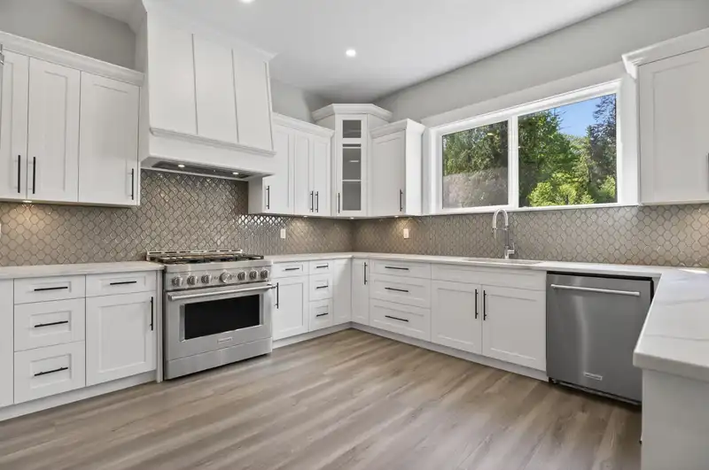 30536 SILVERHILL AVENUE - photo 3 of 37