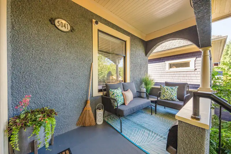 5041 ST. CATHERINES STREET - photo 2 of 40
