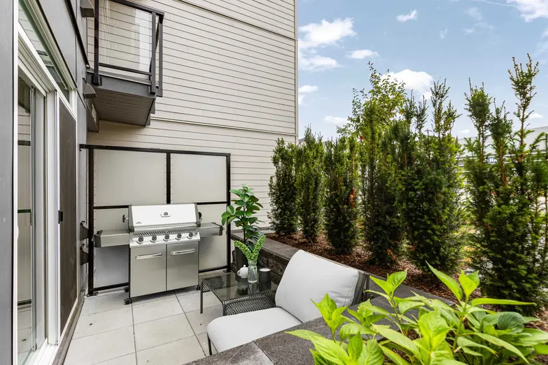 106 30494 CARDINAL AVENUE - photo 3 of 25