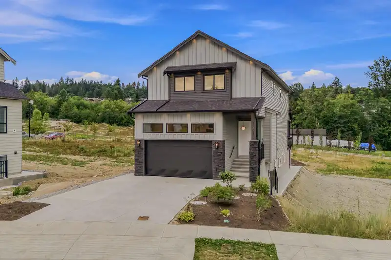 13614 230A STREET - photo 1 of 40