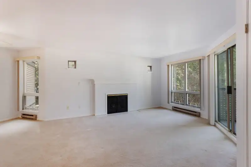 203 7455 MOFFATT ROAD - photo 4 of 26