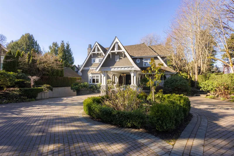 3719 SELKIRK STREET - photo 1 of 25