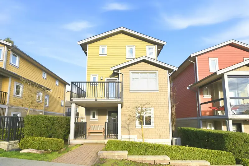 102 1311 HACHEY AVENUE - photo 1 of 25