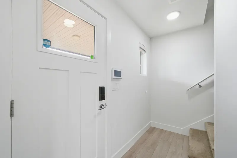 102 1311 HACHEY AVENUE - photo 2 of 25