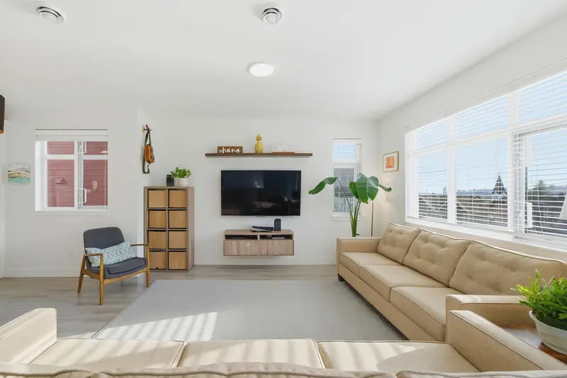 102 1311 HACHEY AVENUE - photo 3 of 25