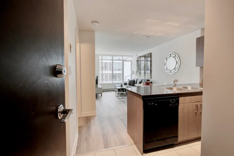 2906 610 GRANVILLE STREET - photo 4 of 25