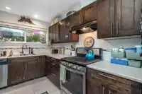 220 CORNELL WAY - thumbnail 11