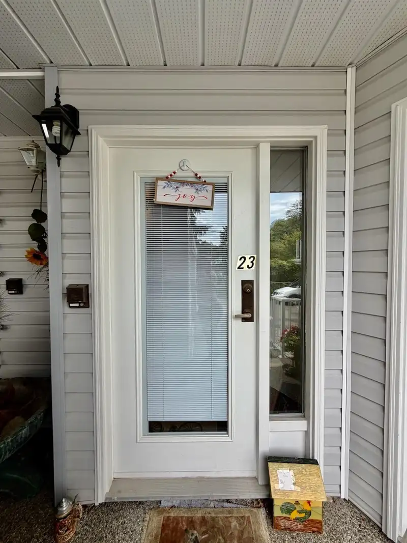 23 696 TRUEMAN ROAD - photo 2 of 40
