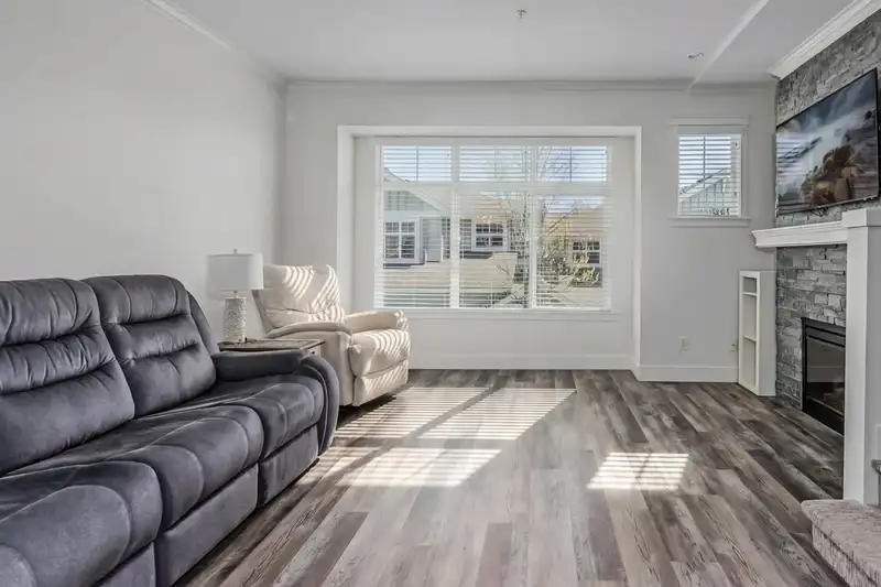 43 11282 COTTONWOOD DRIVE - photo 3 of 32