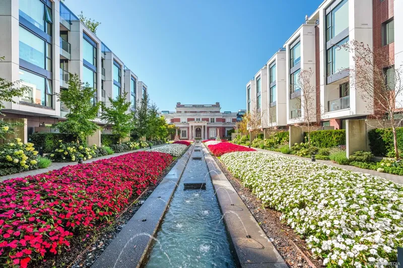 203 1561 W 57TH AVENUE - photo 3 of 25