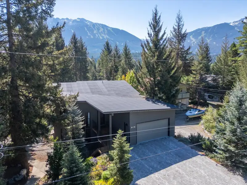 8476 MATTERHORN DRIVE - photo 4 of 40