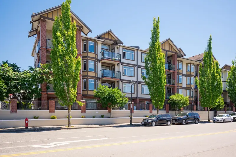 439 5660 201A STREET - photo 2 of 25