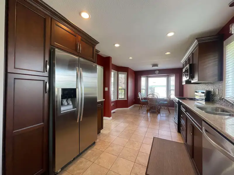 7 3115 TRAFALGAR STREET - photo 4 of 32