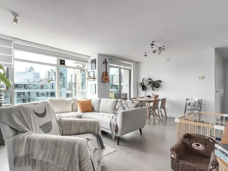 1708 198 AQUARIUS MEWS - photo 2 of 25