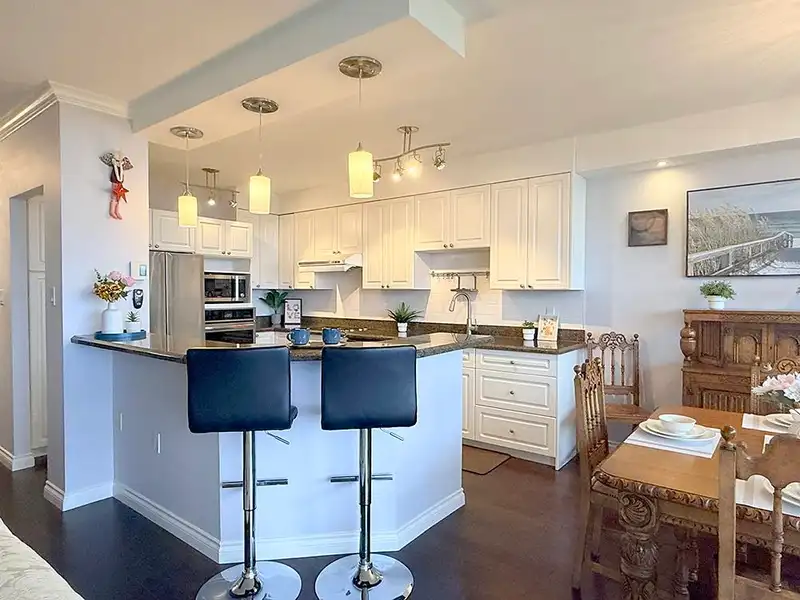 1606 6611 MINORU BOULEVARD - photo 2 of 24