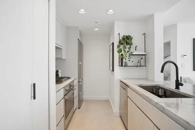 2905 198 AQUARIUS MEWS - photo 4 of 29