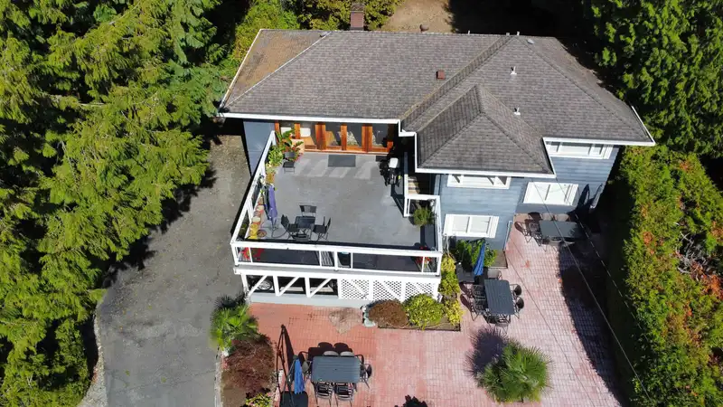 1249 NEPAL CRESCENT - photo 3 of 36